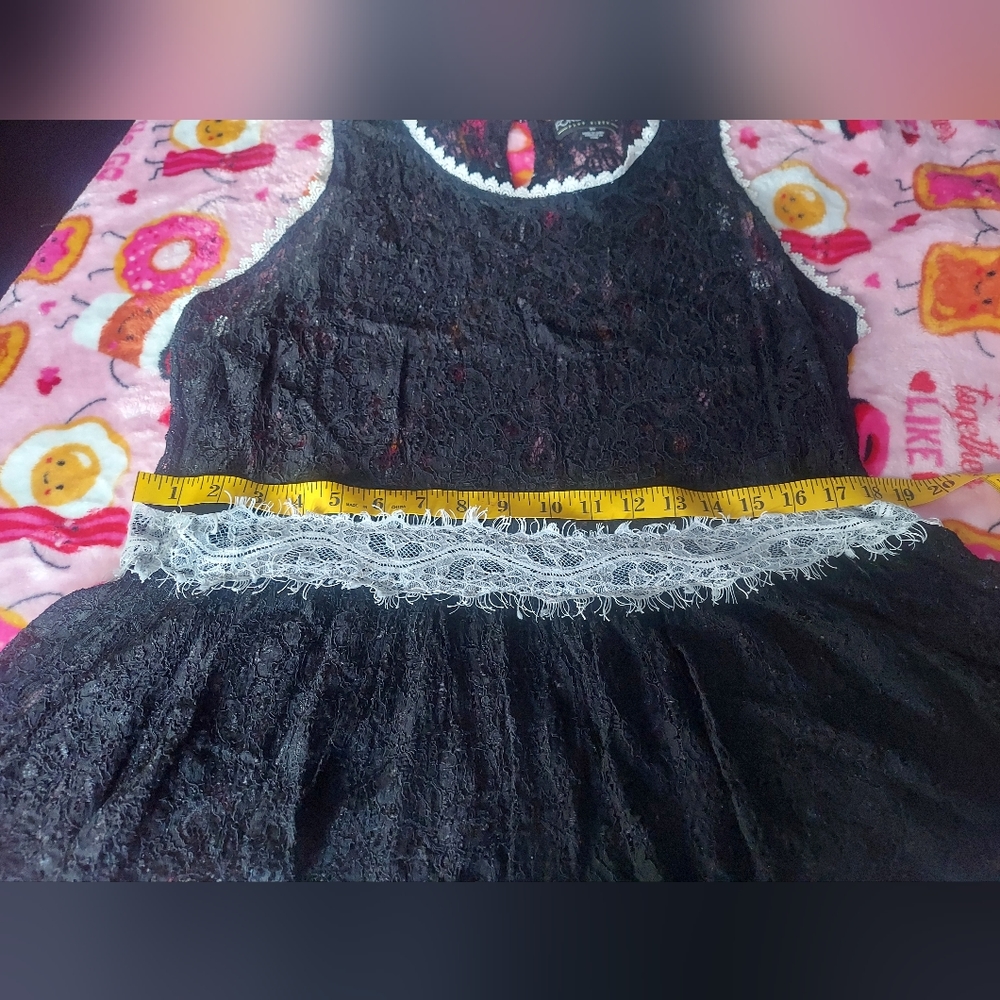 Lace Top - Picture 4 of 6